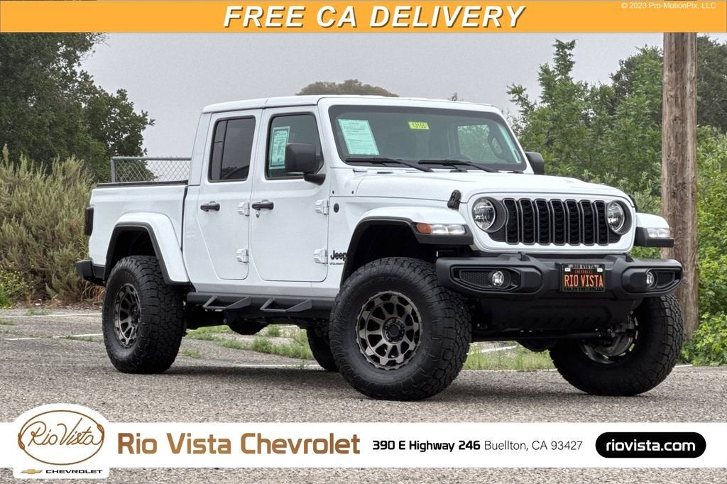  2025 Jeep Gladiator NightHawk Crew Cab 4WD Pickup Truck Four-Wheel Drive Automatic