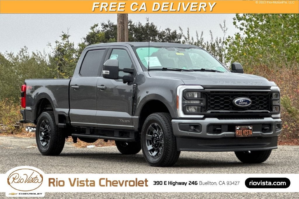  2023 Ford F-250 Super Duty Lariat Crew Cab 4WD   