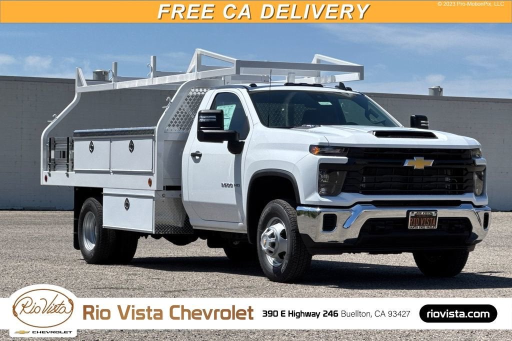 Summit White 2026 Chevrolet Silverado 3500HD Chassis Pickup Truck 4X2 Automatic
