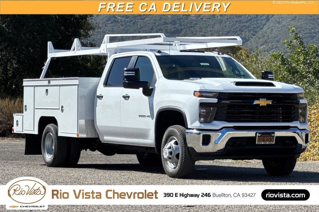Summit White 2026 Chevrolet Silverado 3500HD Chassis Pickup Truck 4X2 Automatic