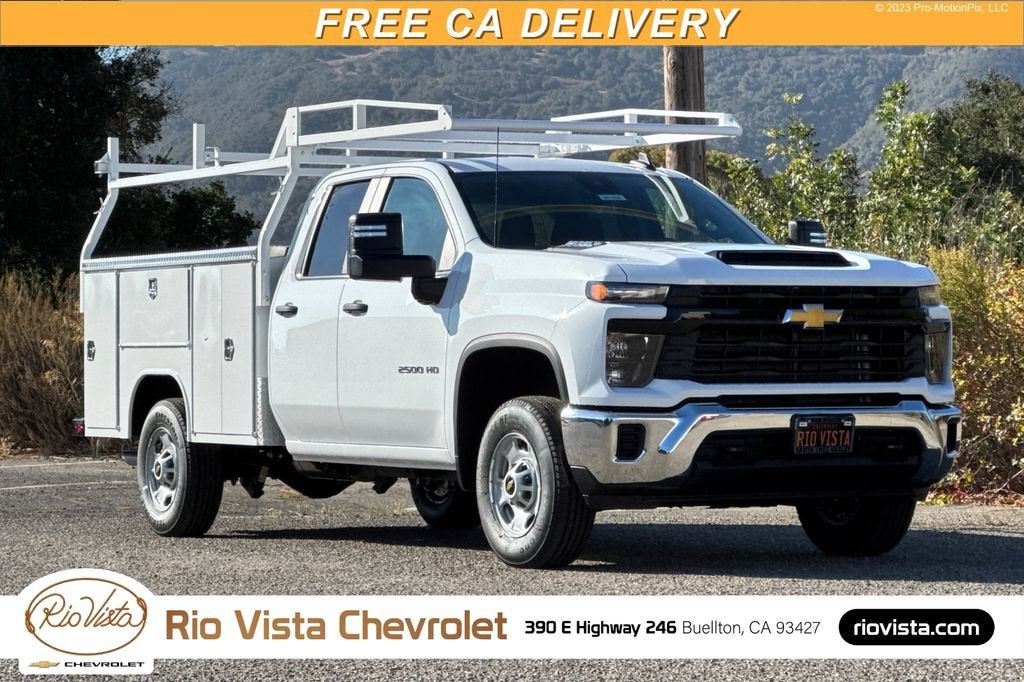 Summit White 2026 Chevrolet Silverado 2500HD Pickup Truck 4X2 Automatic