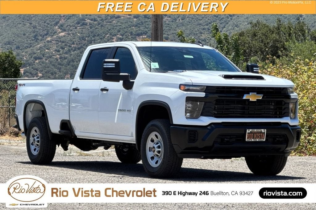 Summit White 2026 Chevrolet Silverado 3500HD Pickup Truck Four-Wheel Drive Automatic