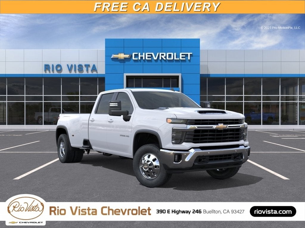 Summit White 2026 Chevrolet Silverado 3500HD Pickup Truck Four-Wheel Drive Automatic