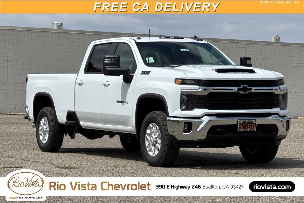 Summit White 2026 Chevrolet Silverado 3500HD Pickup Truck Four-Wheel Drive Automatic