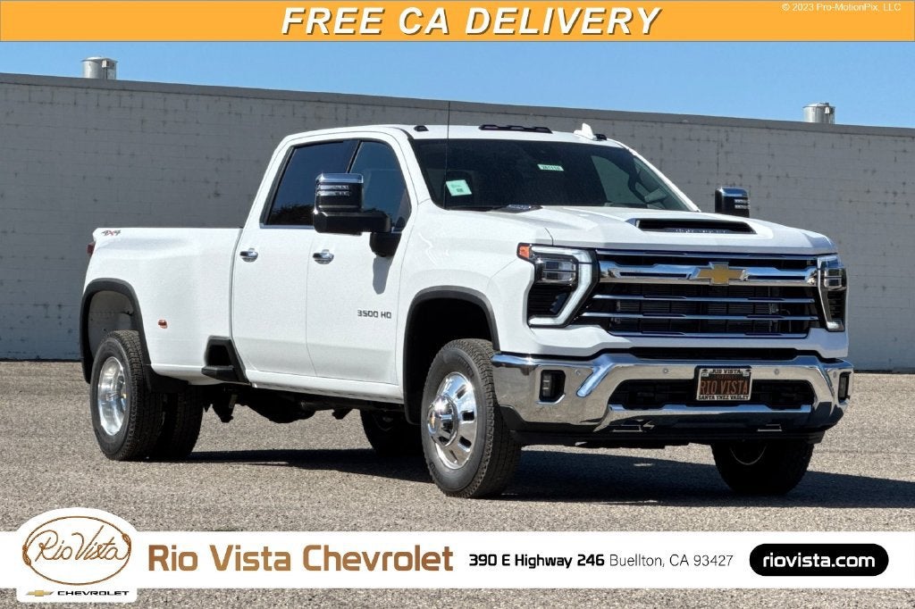 Summit White 2026 Chevrolet Silverado 3500HD Pickup Truck Four-Wheel Drive Automatic