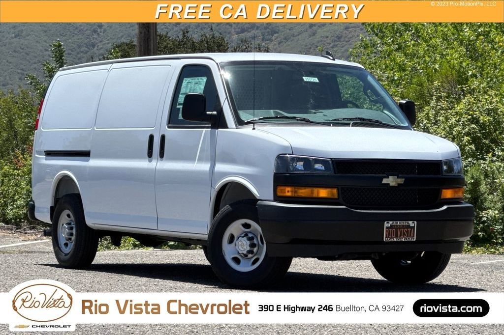 Summit White 2025 Chevrolet Express Cargo 2500 RWD Van Rear-Wheel Drive Automatic