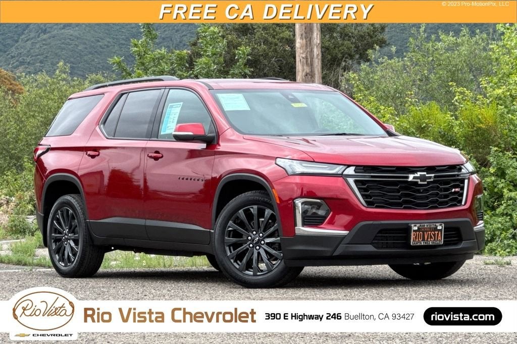 Radiant Red Tintcoat 2023 Chevrolet Traverse SUV / Crossover Front-Wheel Drive Automatic