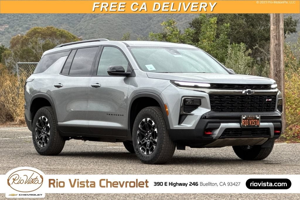 Sterling Gray Metallic 2027 Chevrolet Traverse SUV / Crossover Four-Wheel Drive Automatic