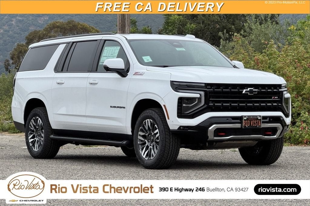 Summit White 2026 Chevrolet Suburban SUV / Crossover Four-Wheel Drive Automatic