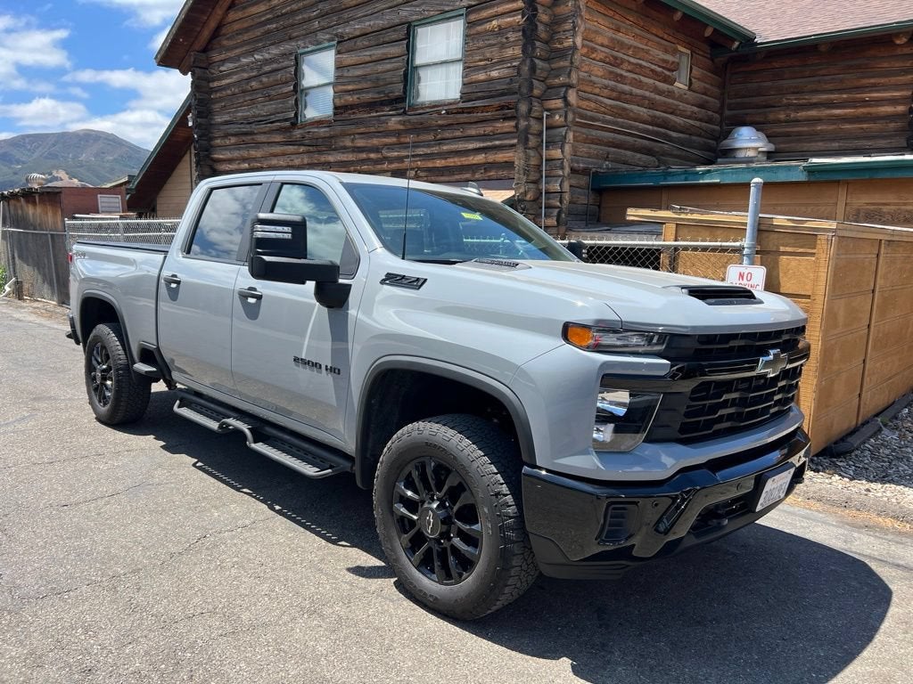 Slate Gray Metallic 2025 Chevrolet Silverado 2500HD Pickup Truck Four-Wheel Drive Automatic