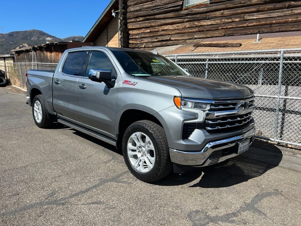 Sterling Gray Metallic 2023 Chevrolet Silverado 1500 Pickup Truck Four-Wheel Drive Automatic