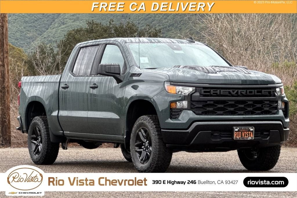 Cypress Gray 2026 Chevrolet Silverado 1500 Custom Trail Boss Crew Cab 4WD Pickup Truck Four-Wheel Drive Automatic