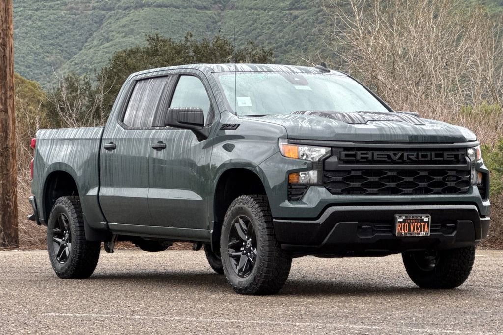 View vehicle photo 2