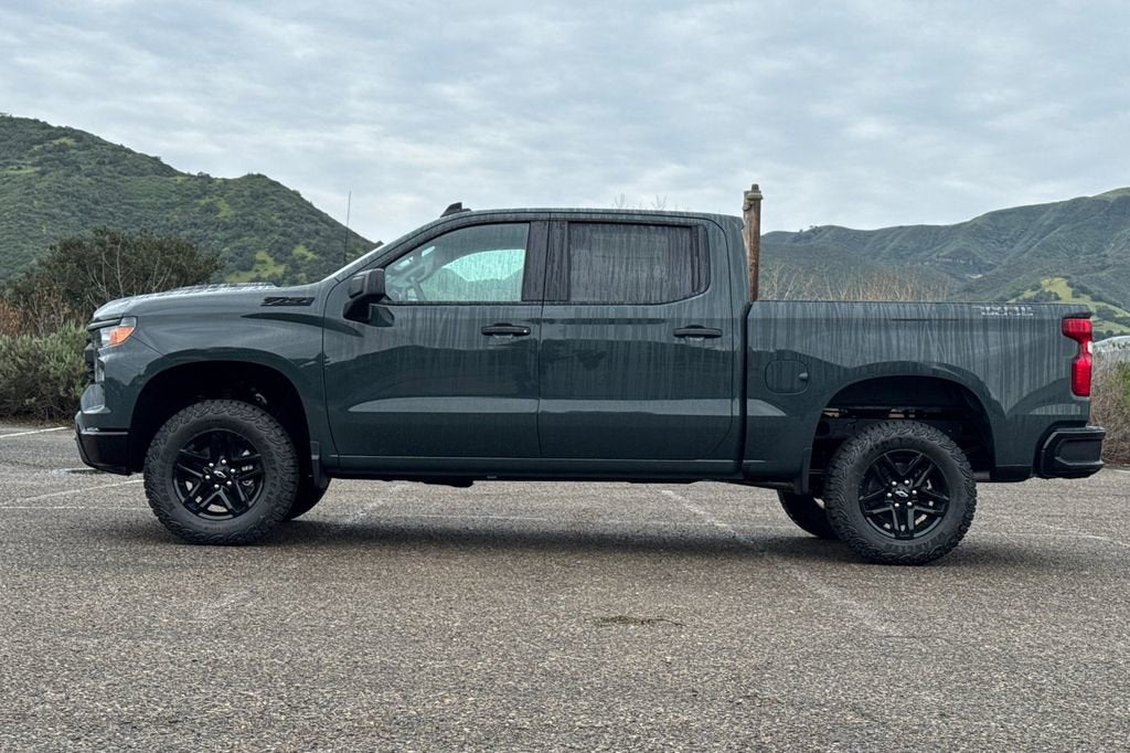 View vehicle photo 7