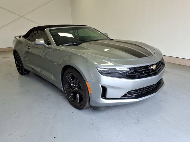 Sharkskin Metallic 2023 Chevrolet Camaro Convertible Rear-Wheel Drive Automatic
