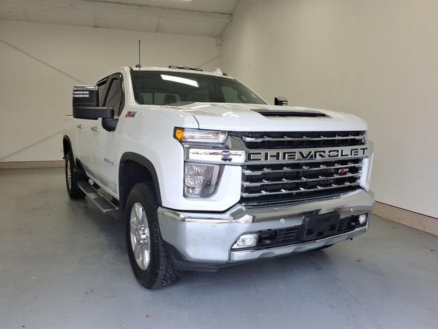 Summit White 2020 Chevrolet Silverado 2500HD Pickup Truck Four-Wheel Drive Automatic