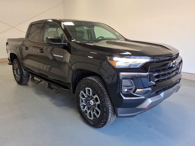 Black 2026 Chevrolet Colorado Pickup Truck Four-Wheel Drive Automatic