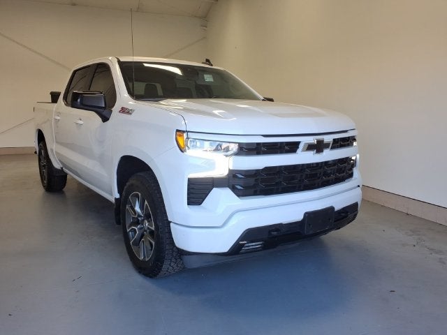 Summit White 2024 Chevrolet Silverado 1500 Pickup Truck Four-Wheel Drive Automatic