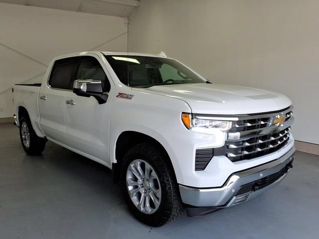 2026 Chevrolet Silverado 1500 LTZ Crew Cab 4WD