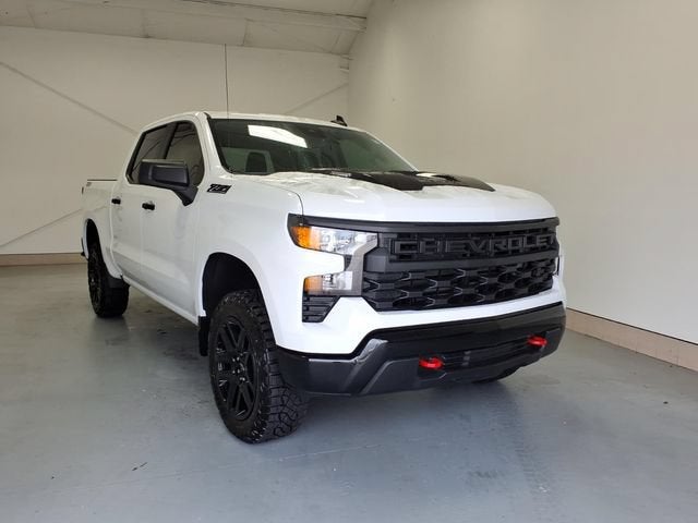 2025 Chevrolet Silverado 1500 Custom Trail Boss Crew Cab 4WD