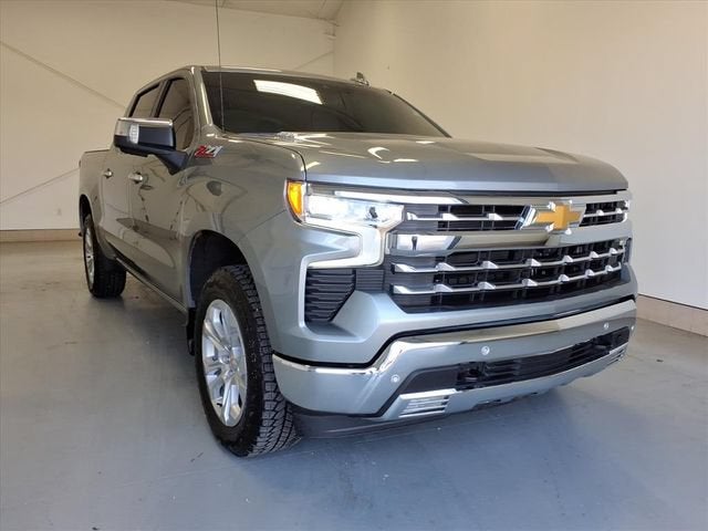  2025 Chevrolet Silverado 1500 LTZ Crew Cab 4WD   