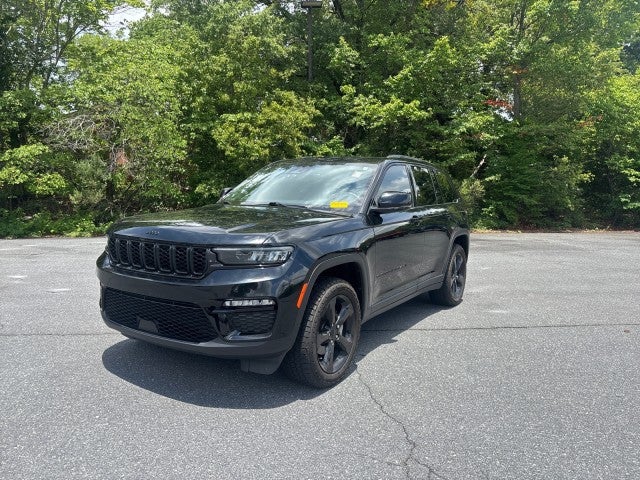 Diamond Black Cry 2024 Jeep Grand Cherokee SUV / Crossover Four-Wheel Drive Automatic