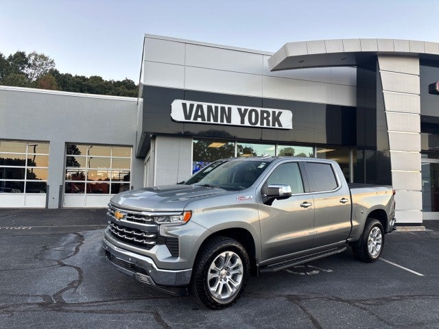 2026 Chevrolet Silverado 1500 LTZ Crew Cab 4WD