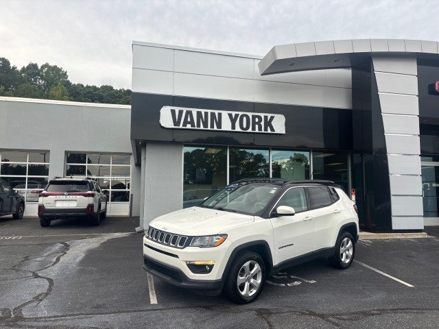 White Clearcoat 2019 Jeep Compass SUV / Crossover Four-Wheel Drive Automatic