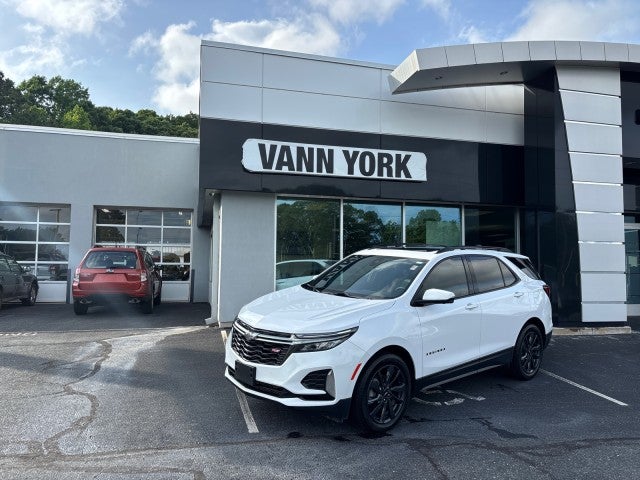 Summit White 2023 Chevrolet Equinox SUV / Crossover Four-Wheel Drive Automatic
