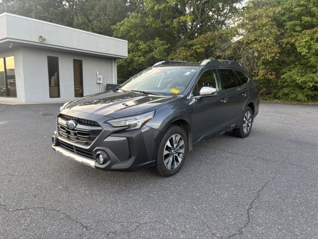  2025 Subaru Outback Touring AWD   
