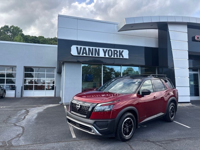 Red (Scarlet Ember Tin) 2024 Nissan Pathfinder SUV / Crossover All-Wheel Drive Automatic