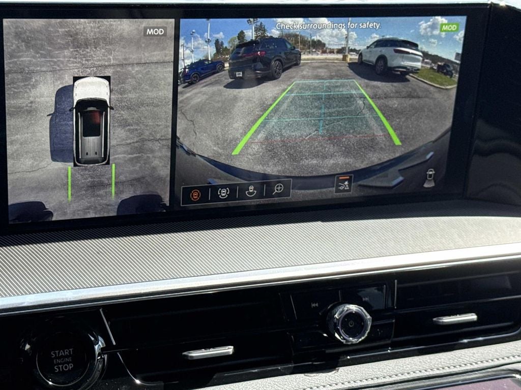 View vehicle photo 4