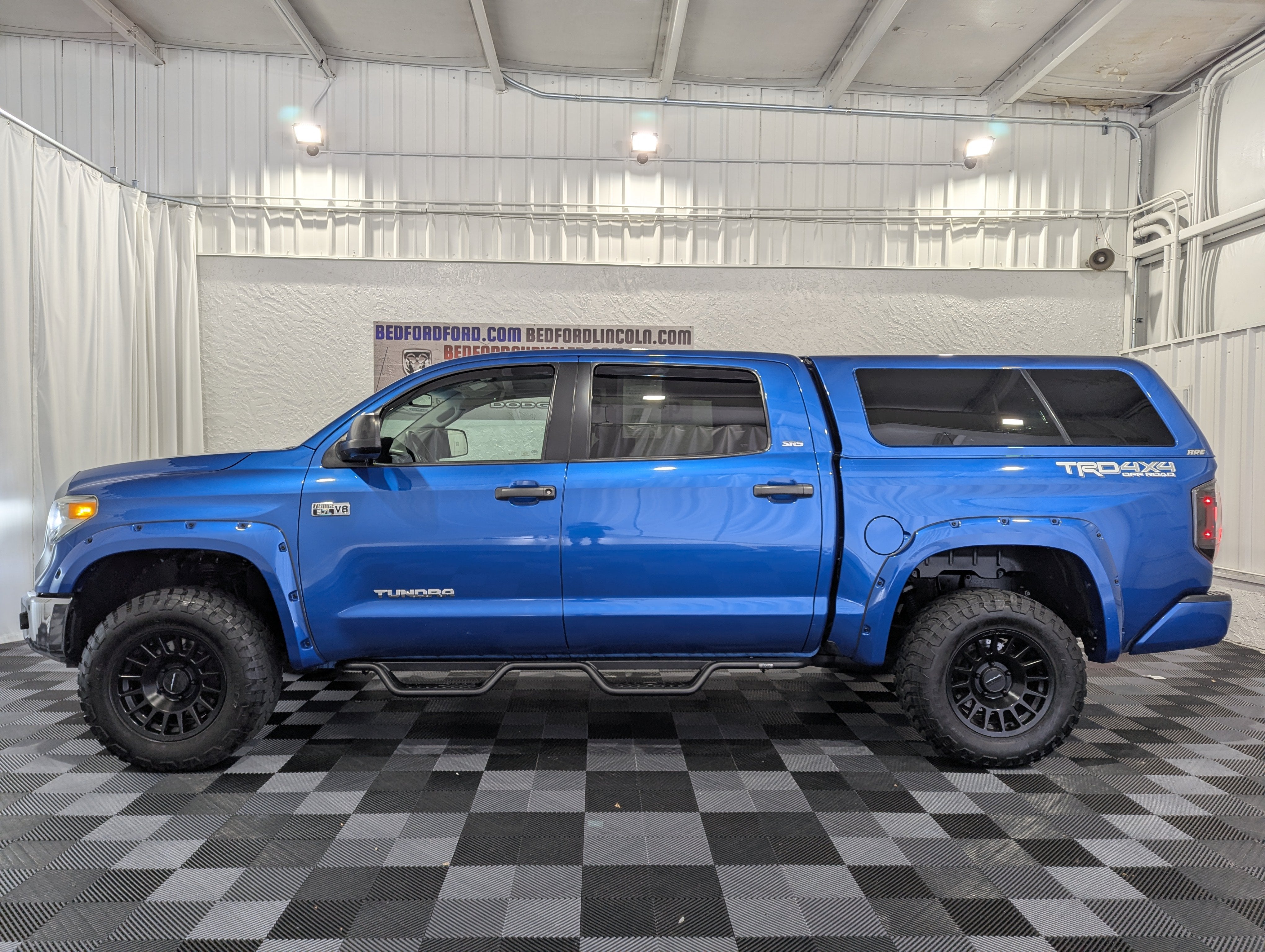  2016 Toyota Tundra Pickup Truck Four-Wheel Drive Automatic
