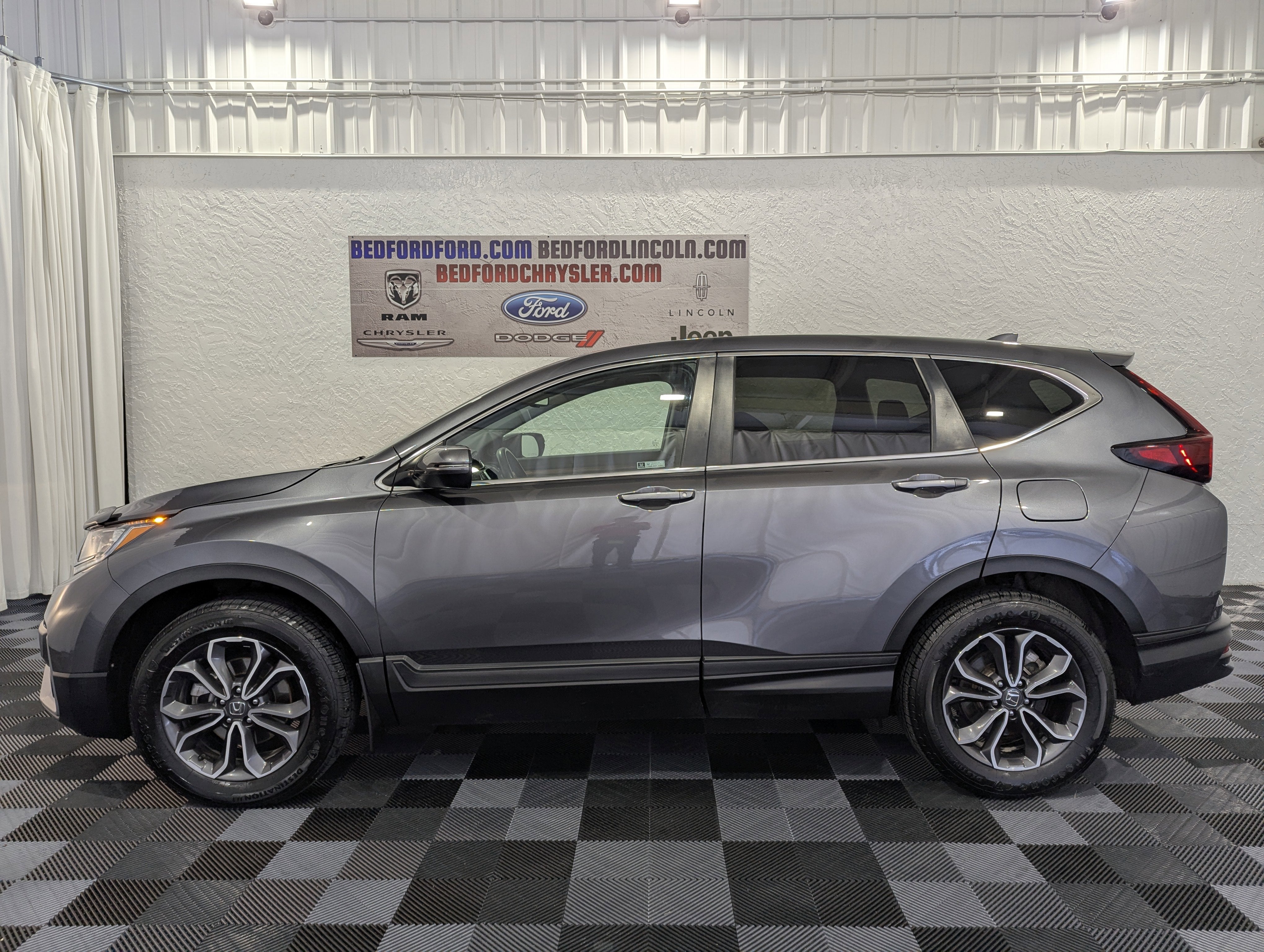 View vehicle photo 2