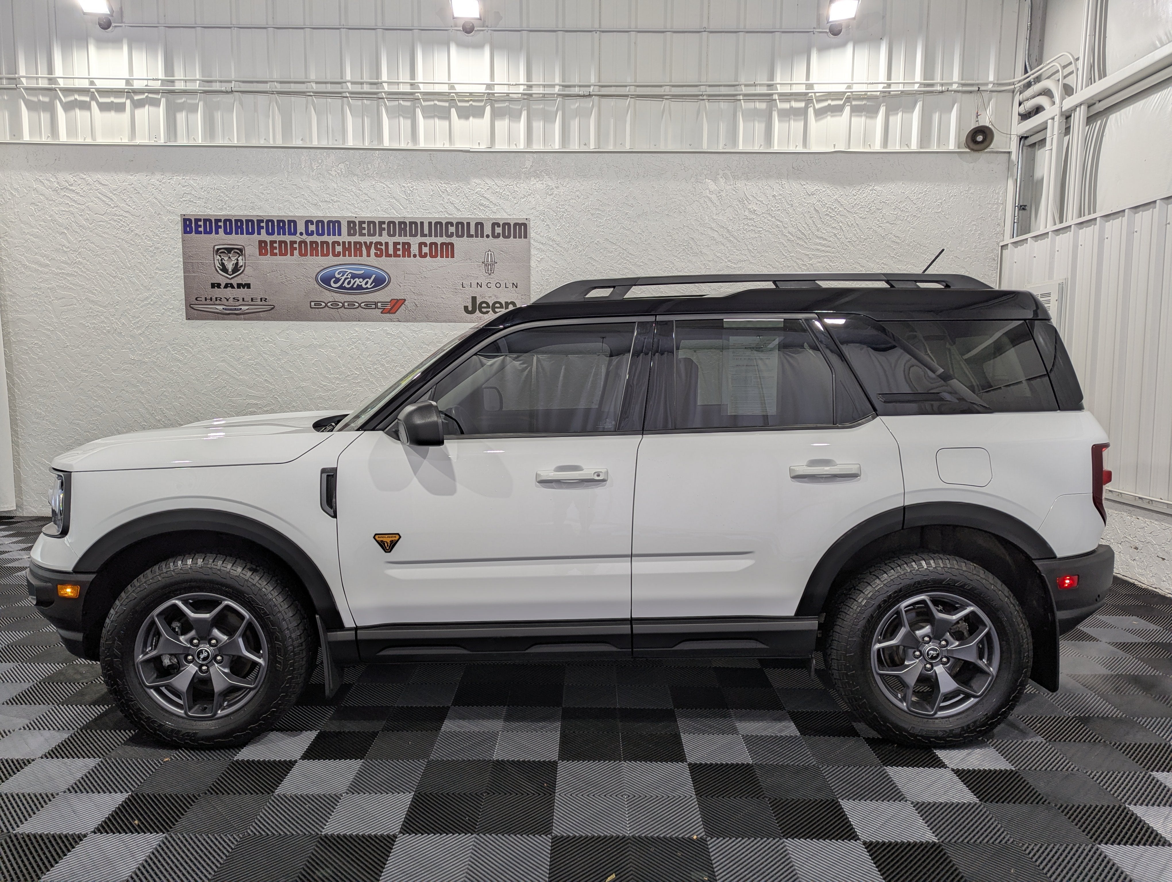 View vehicle photo 2