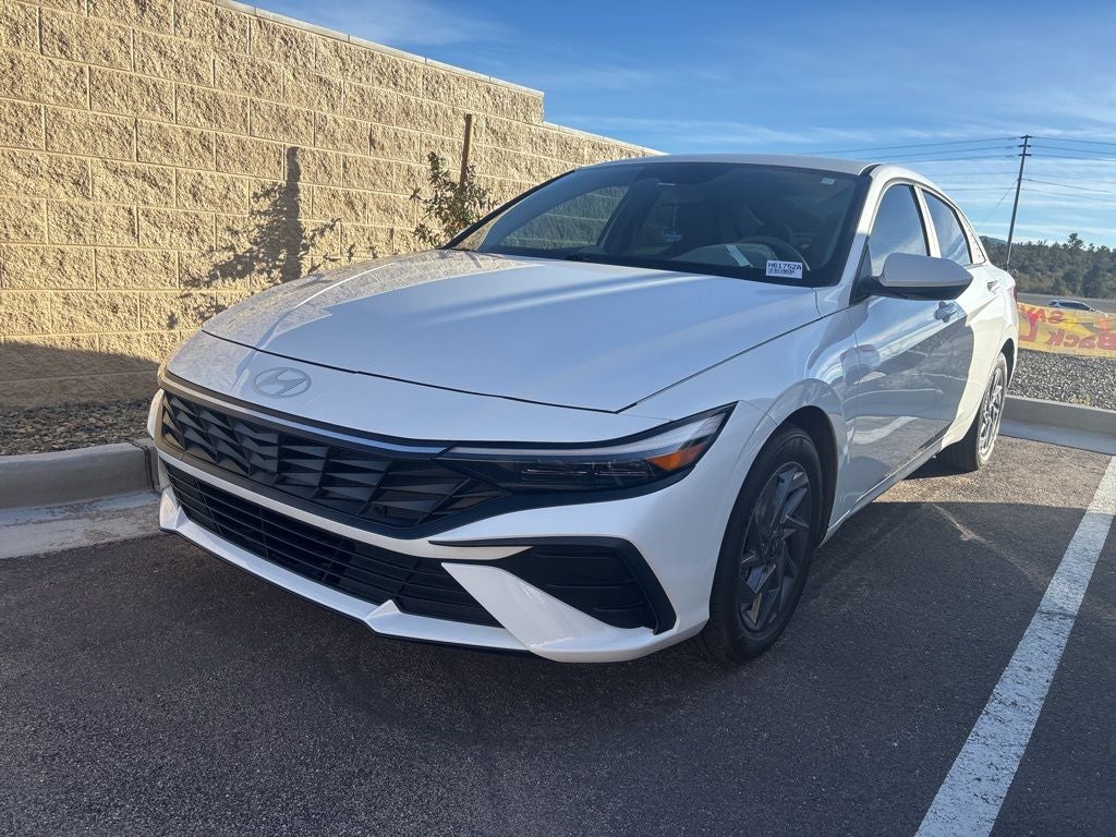 2024 Hyundai ELANTRA