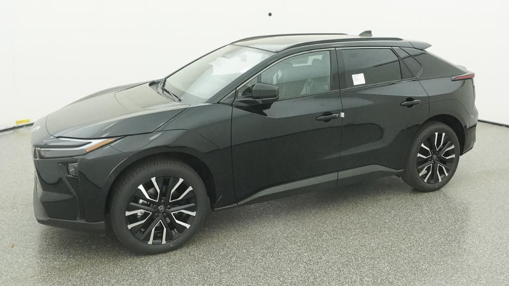 View vehicle photo 2