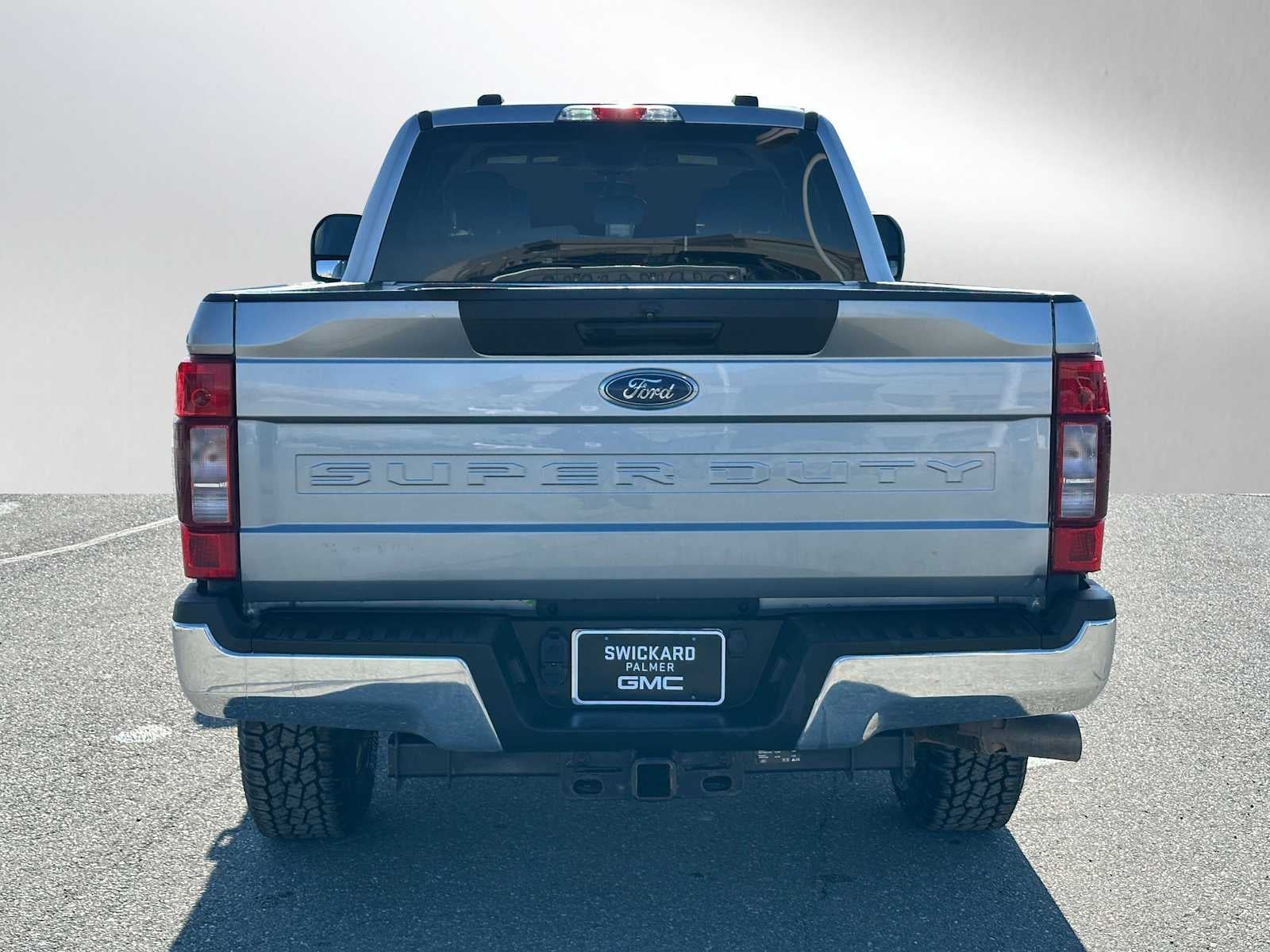 View vehicle photo 4
