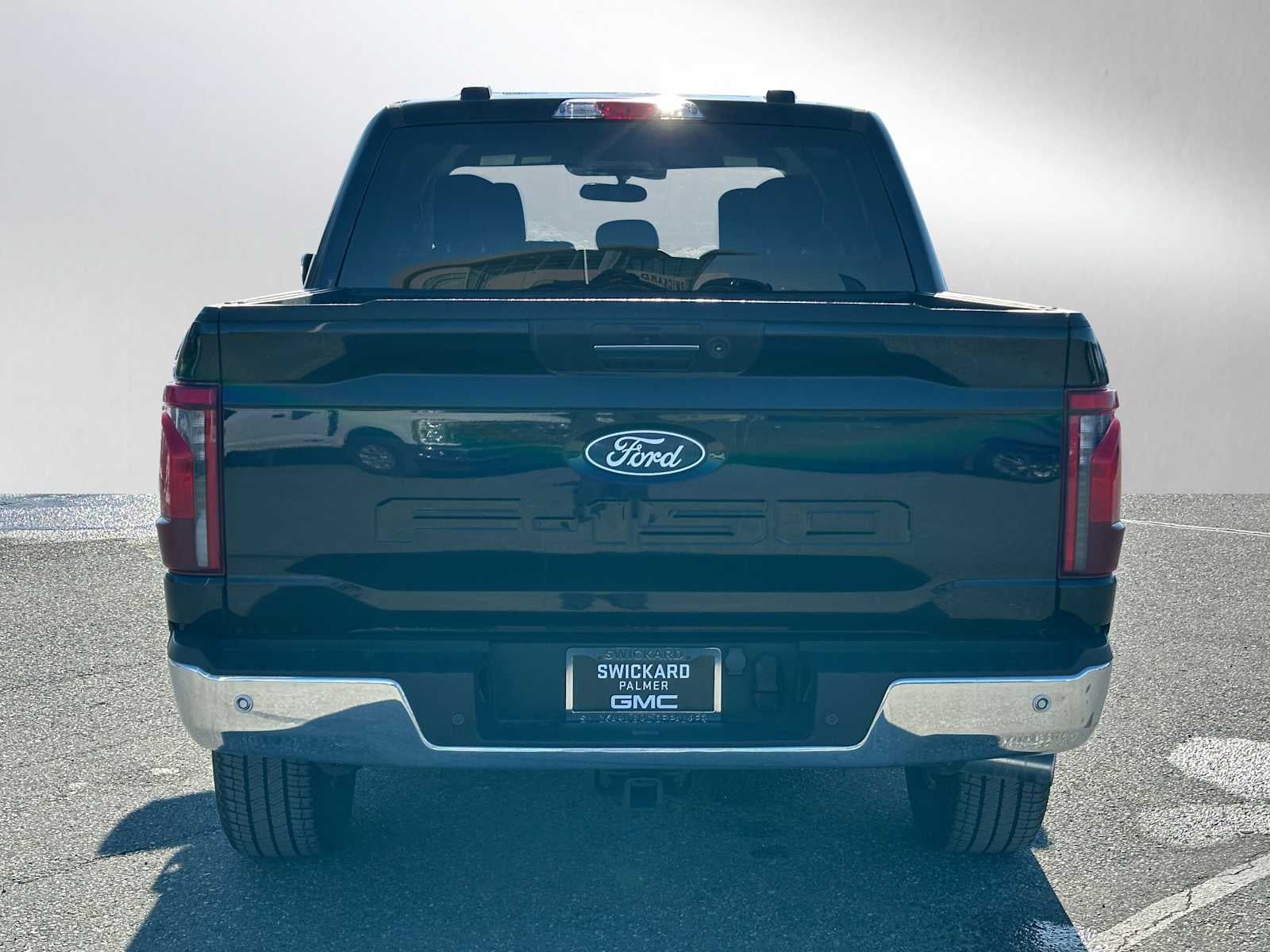 View vehicle photo 4