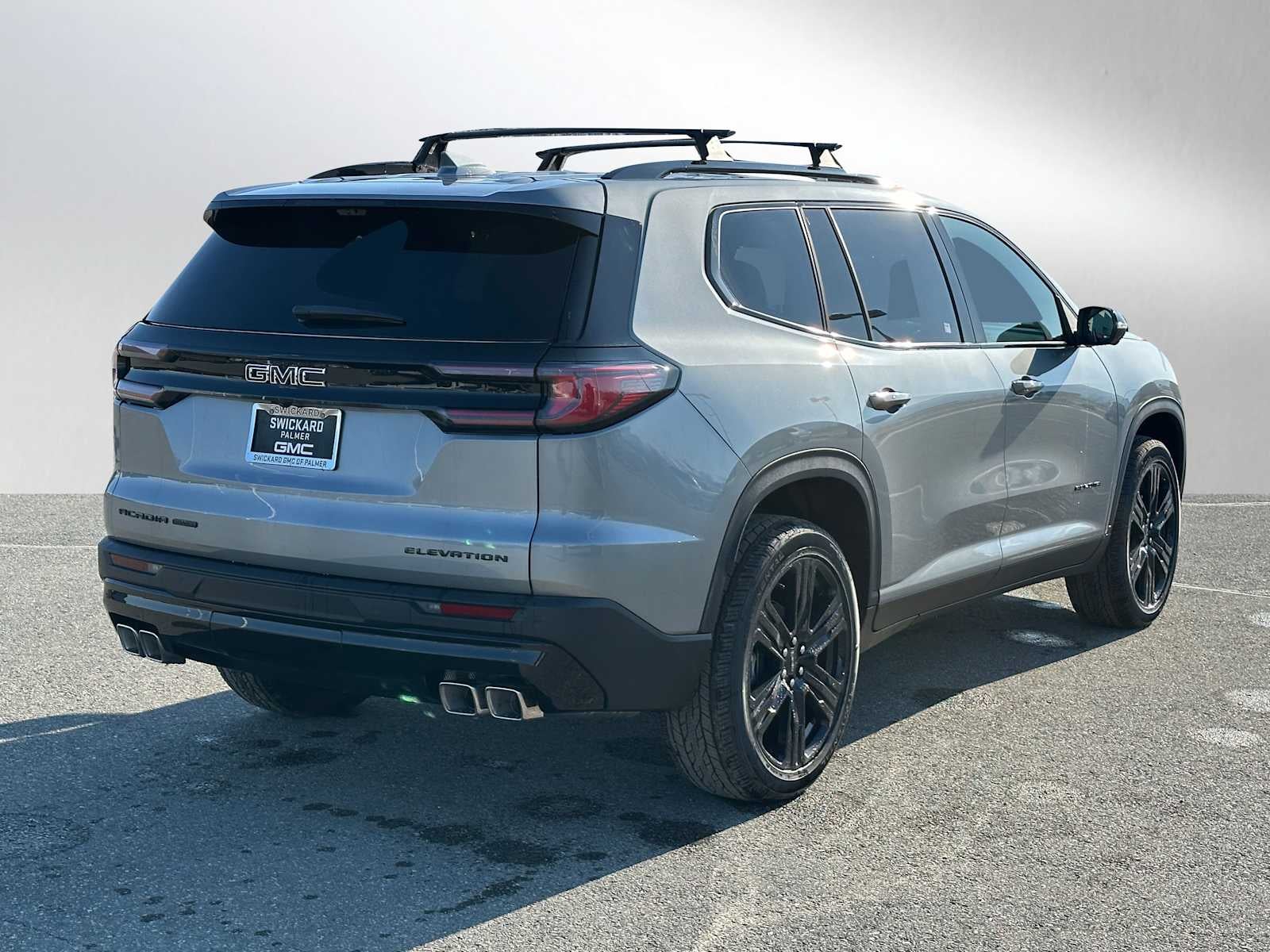 View vehicle photo 3