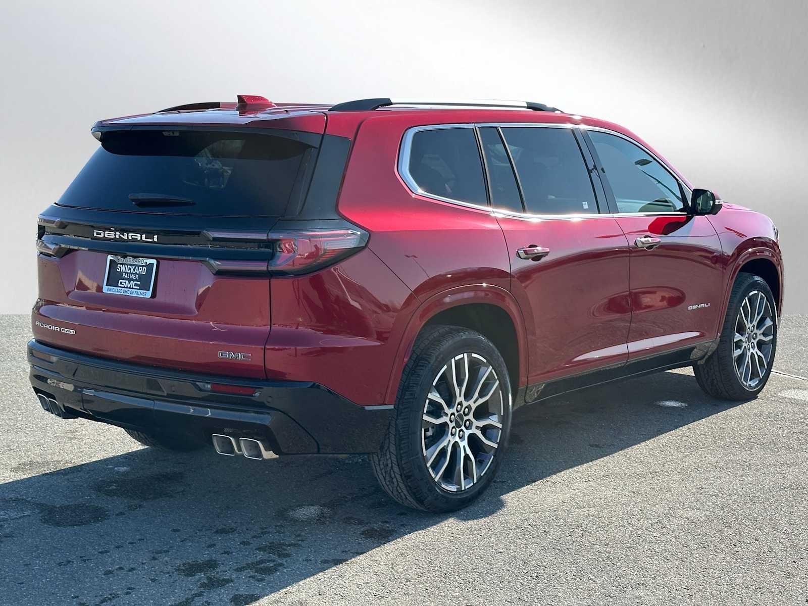 View vehicle photo 3