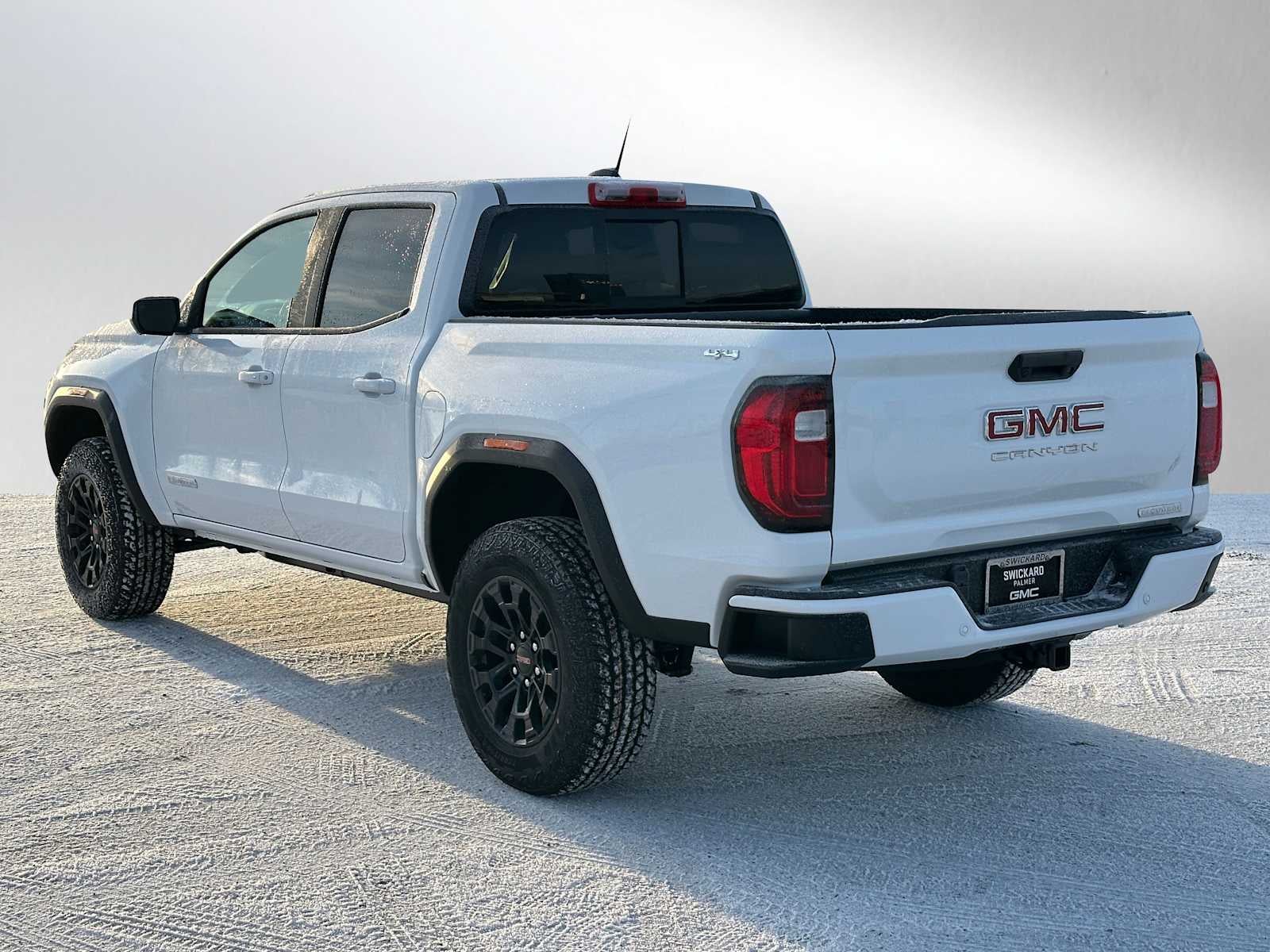 View vehicle photo 5