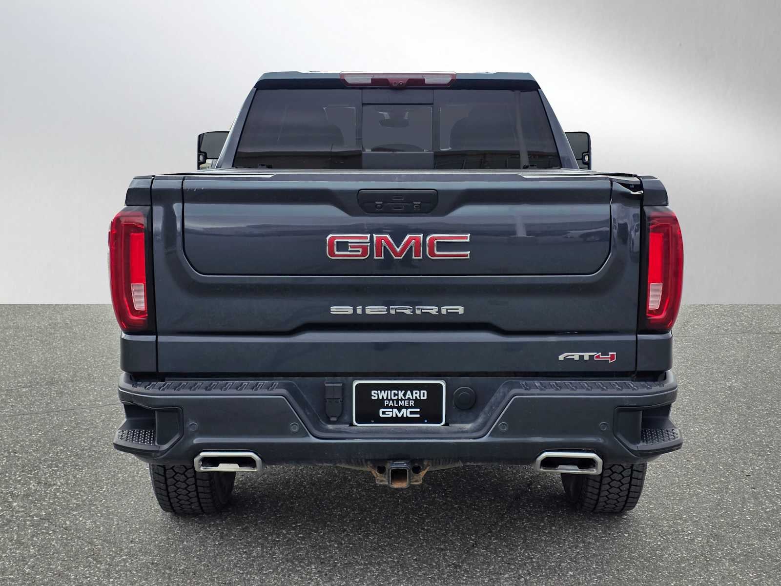 View vehicle photo 4
