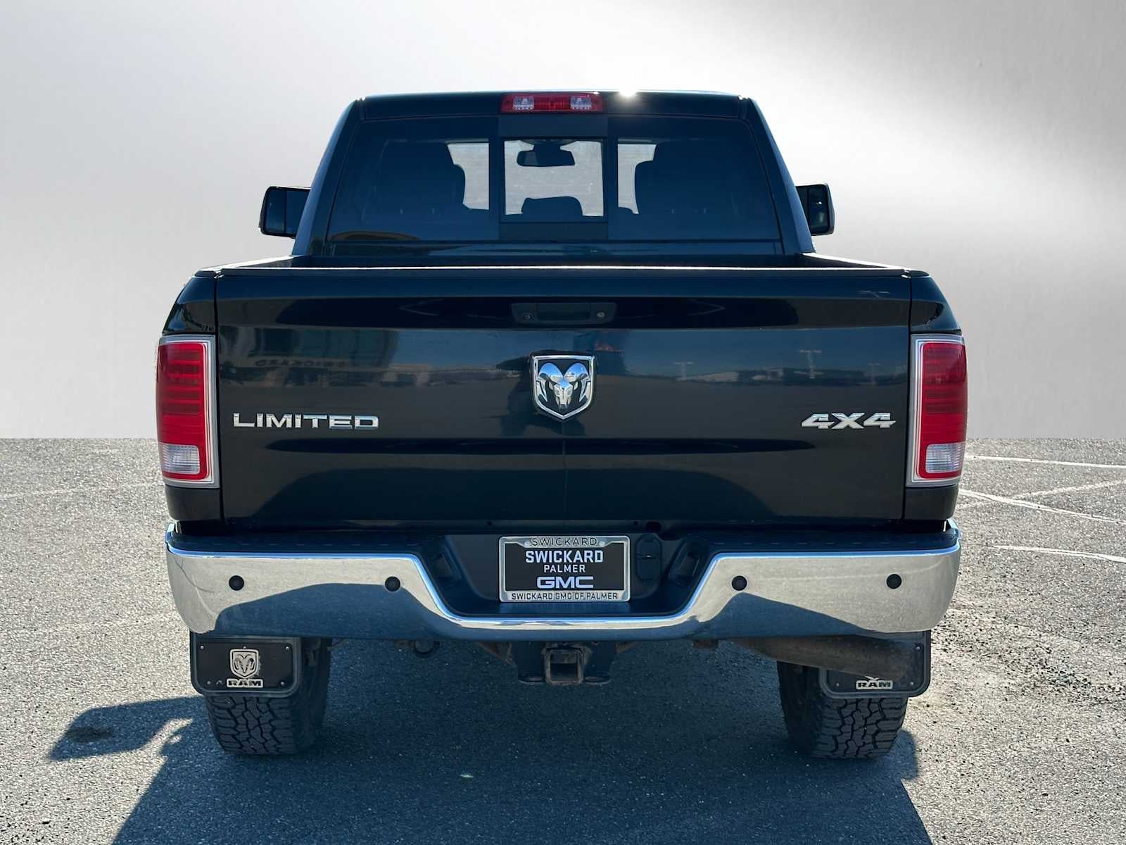 View vehicle photo 4