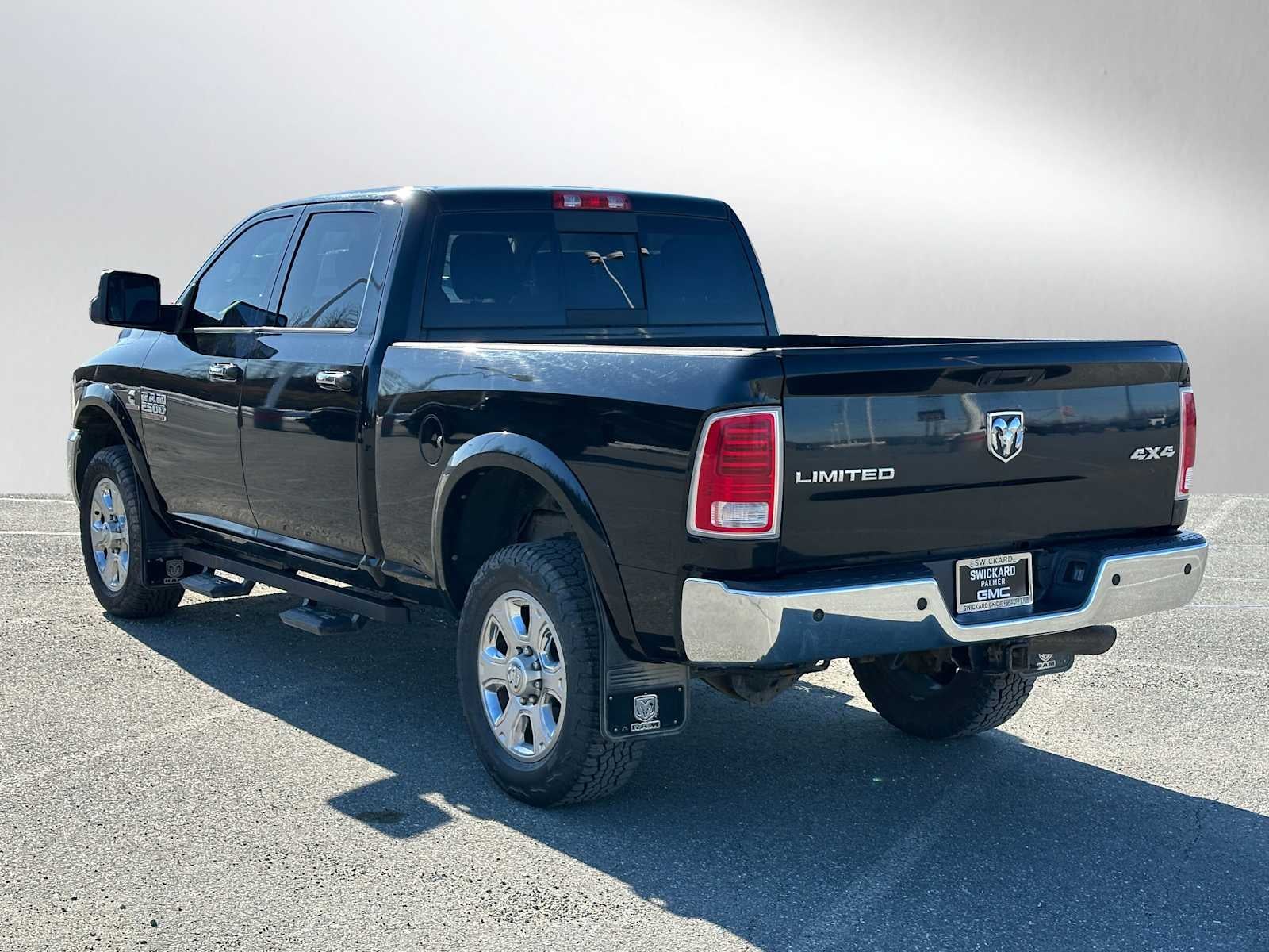 View vehicle photo 5