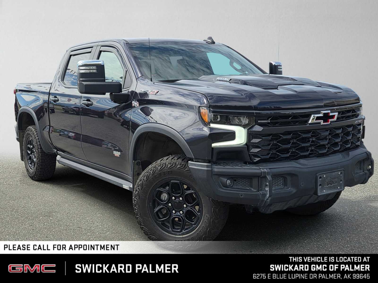 Dark Ash Metallic 2024 Chevrolet Silverado 1500 Pickup Truck Four-Wheel Drive Automatic