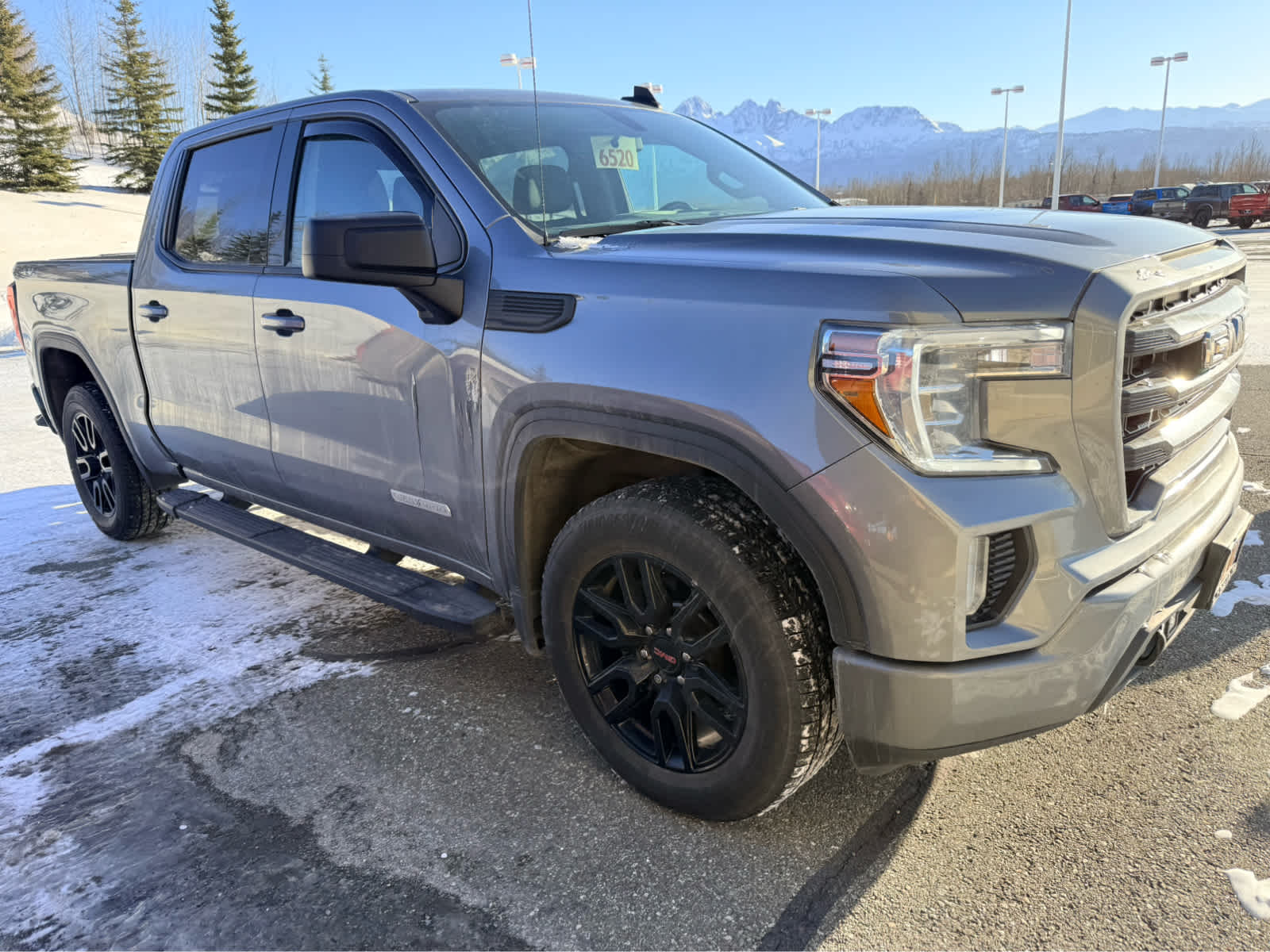 View vehicle photo 3