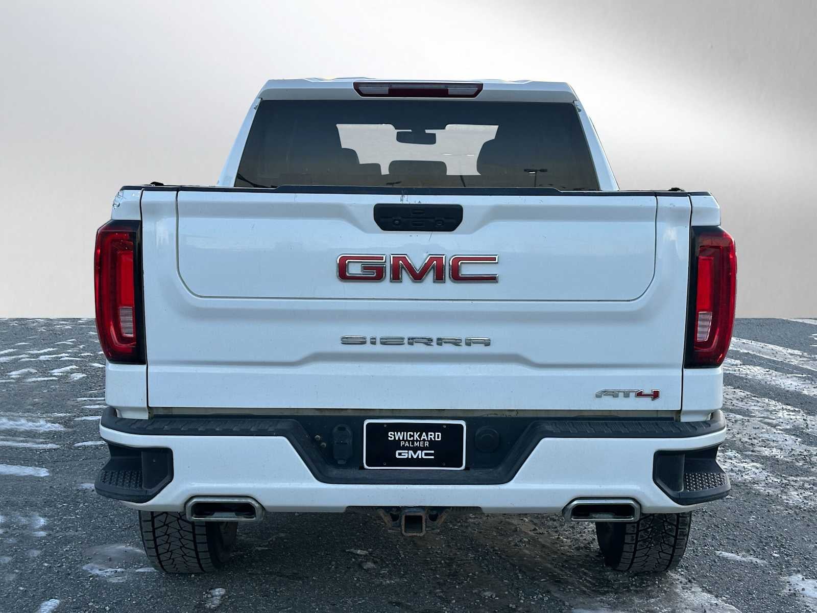 View vehicle photo 4
