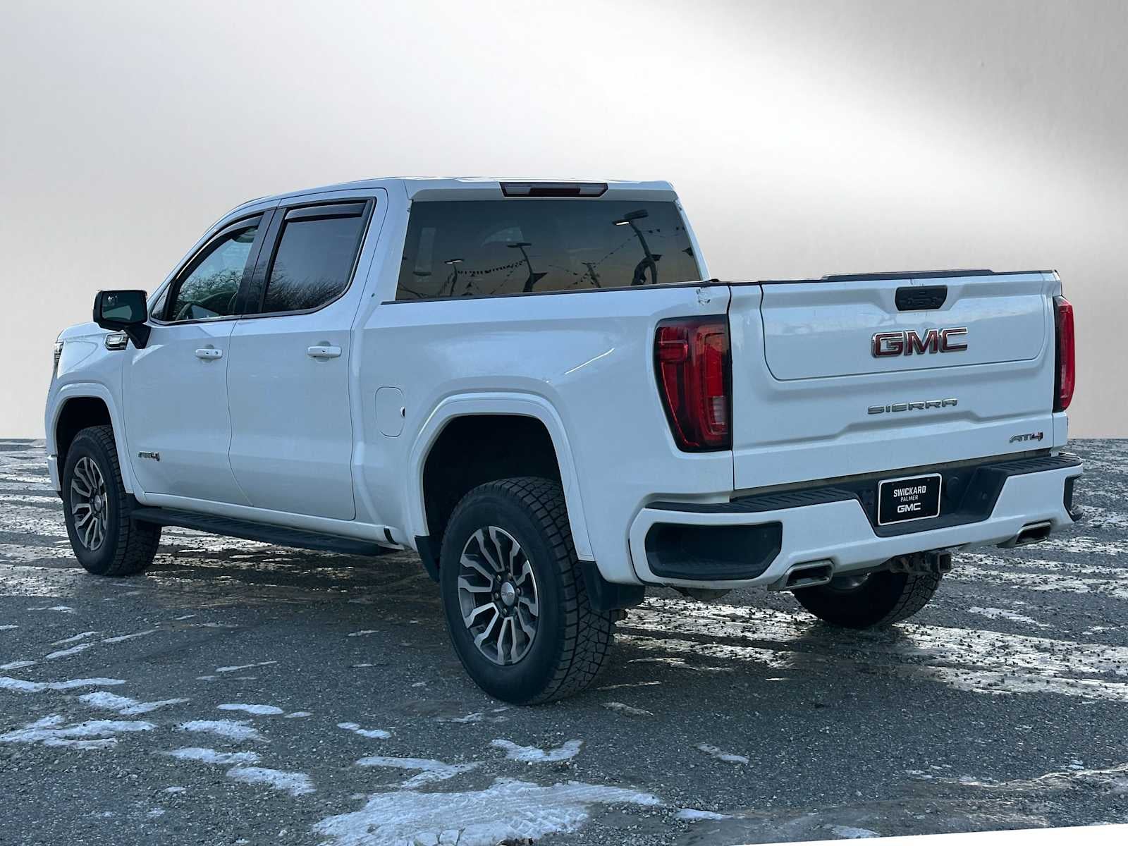 View vehicle photo 5