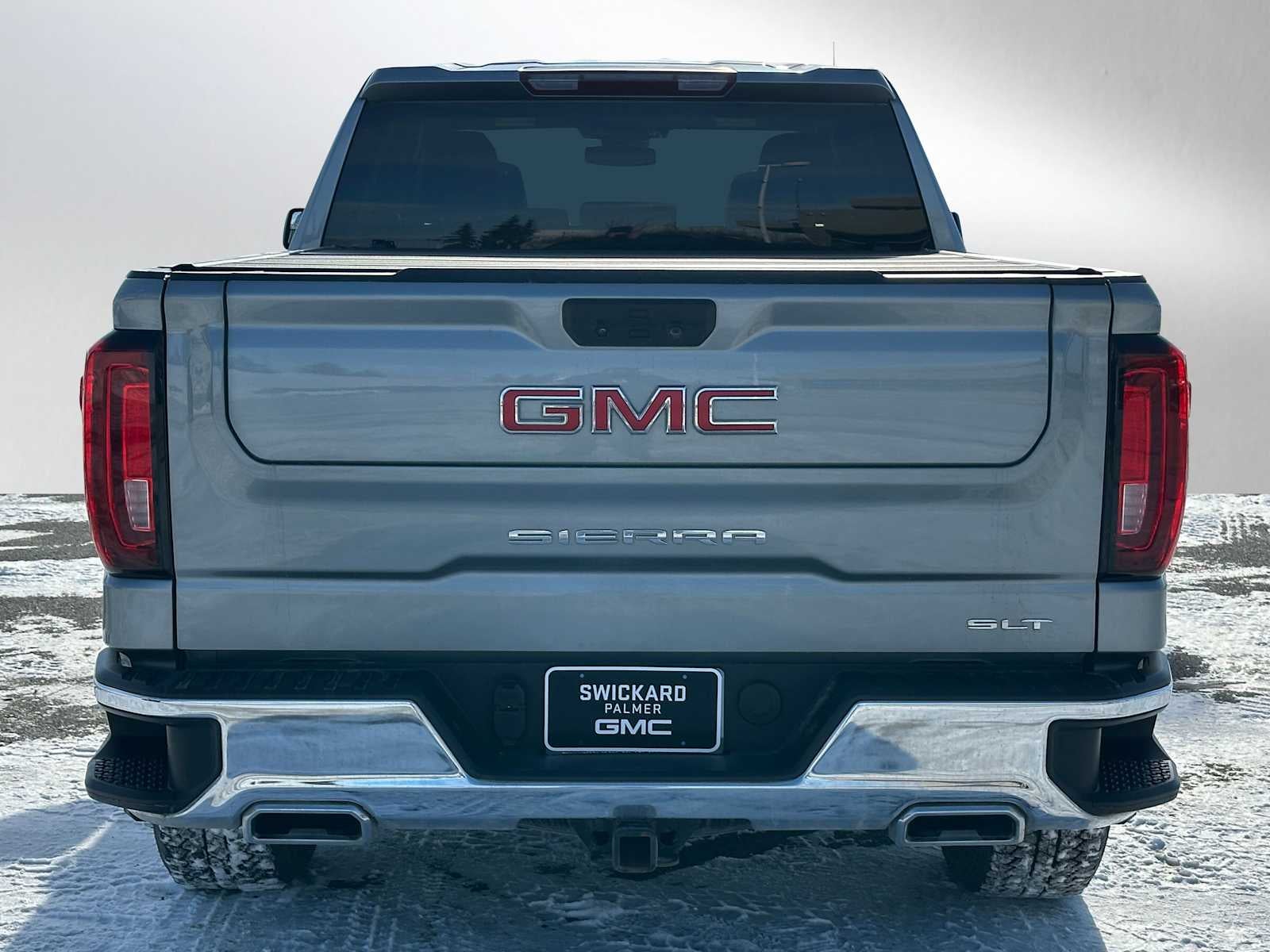 View vehicle photo 4